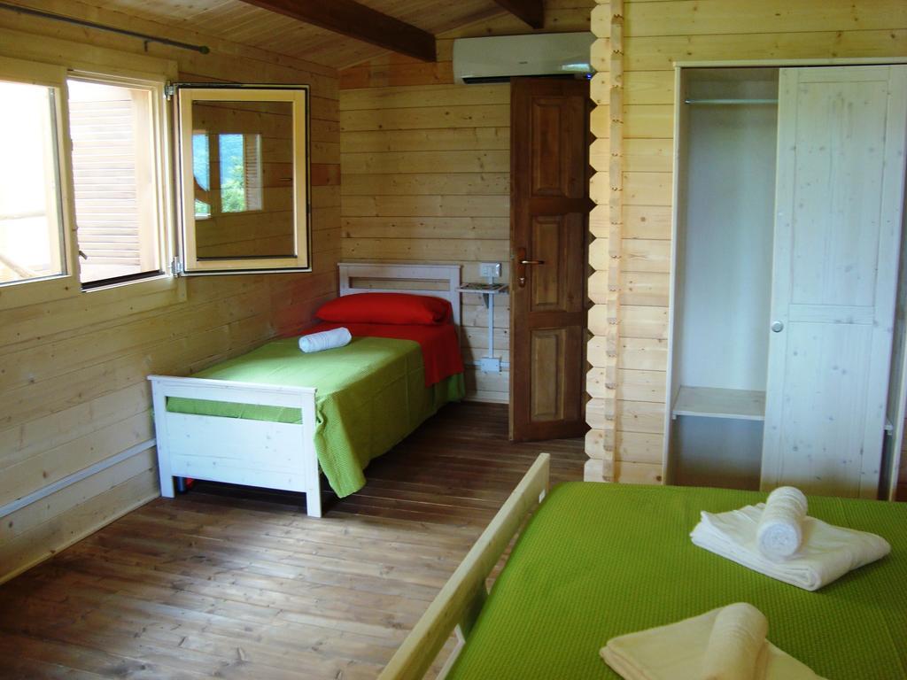 B&B Lao Papasidero Pokoj fotografie